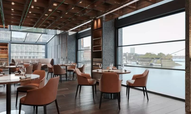 Guillotine Glass Systems