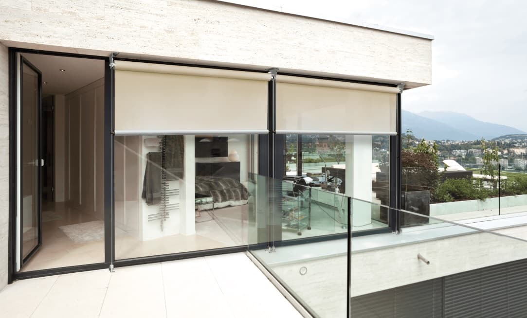 Cable Guided Screens