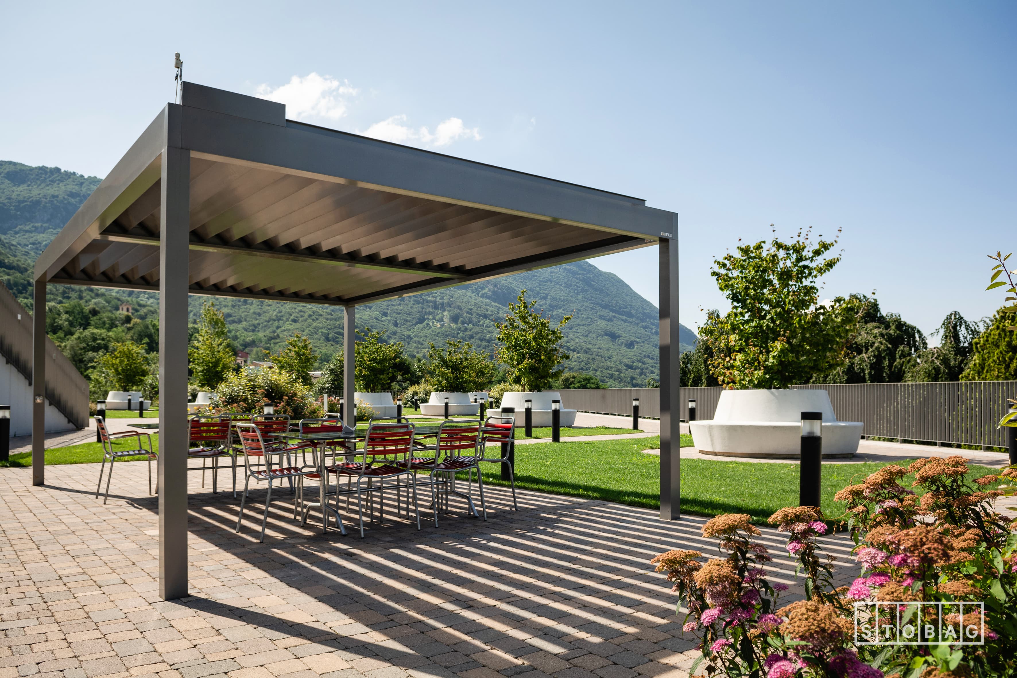 Pergolas & Louvered Roofs